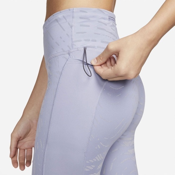 Nike Fast Dri fit running legging tights with reflective streaks in size L. G5 - Picture 15 of 16